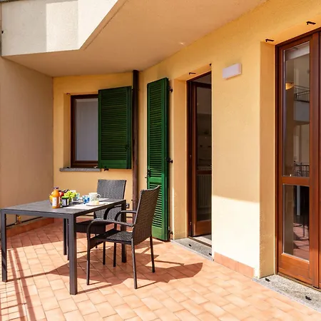 Re16 Regina By Interhome Gravedona